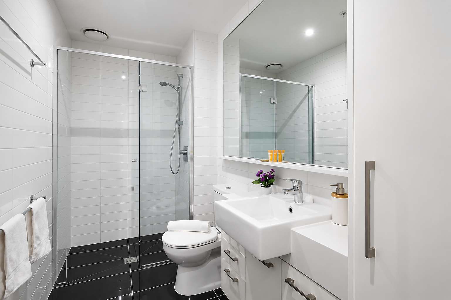 EPIC - 2201/118 Kavanagh Street, Southbank VIC 3001 - 2 Bedrooms Southbank Apartment