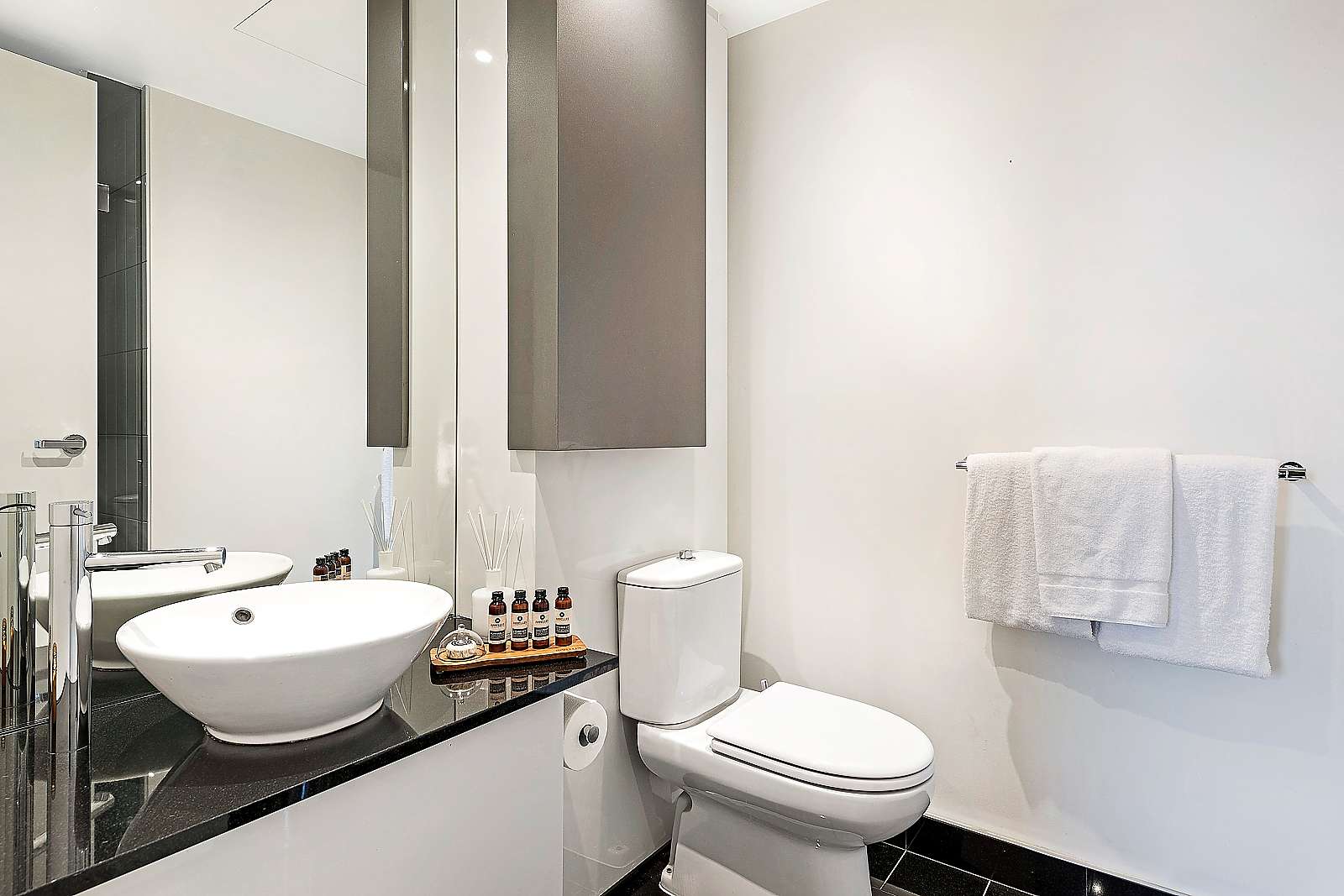 Eureka Tower - 3805/7 Riverside Quay, Southbank VIC 3006 - 2 Bedrooms Southbank Apartment