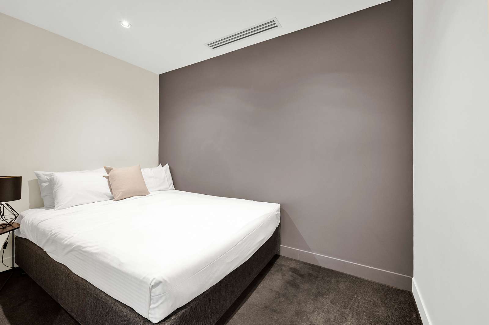 Freshwater Place - 2509/1 Freshwater Place, Southbank, 3006 - 2 Bedrooms Southbank Apartment