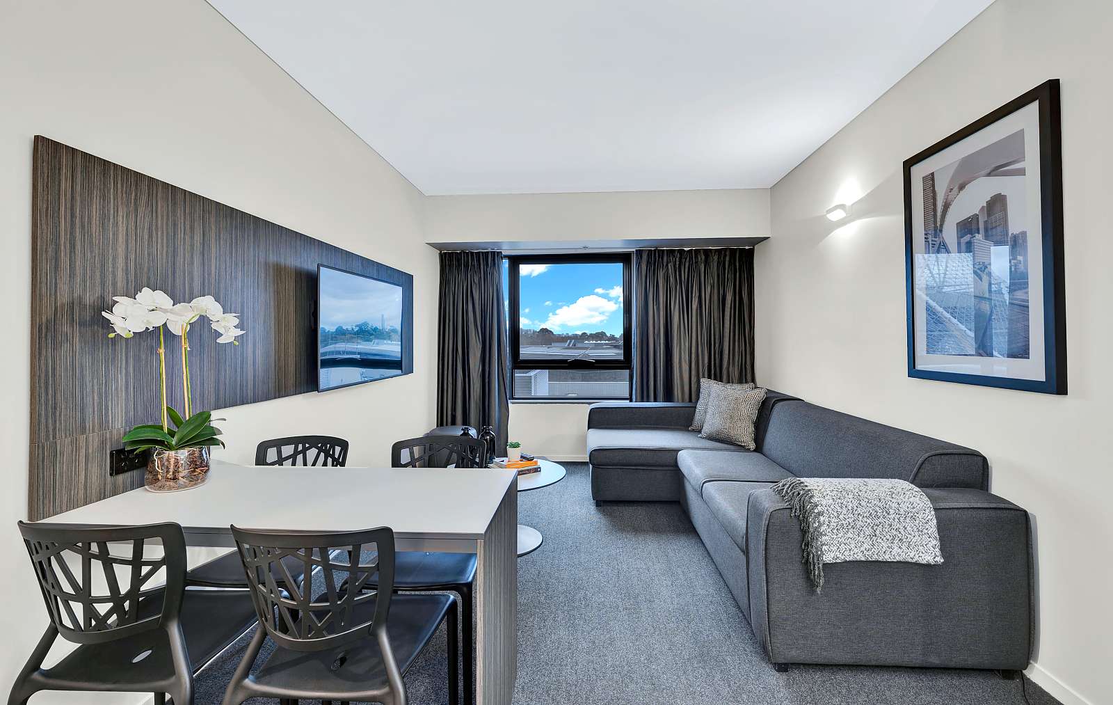 Gallery Tower - 912/31 City Road, Southbank VIC 3006 - 1 Bedroom Southbank Furnished Apartment