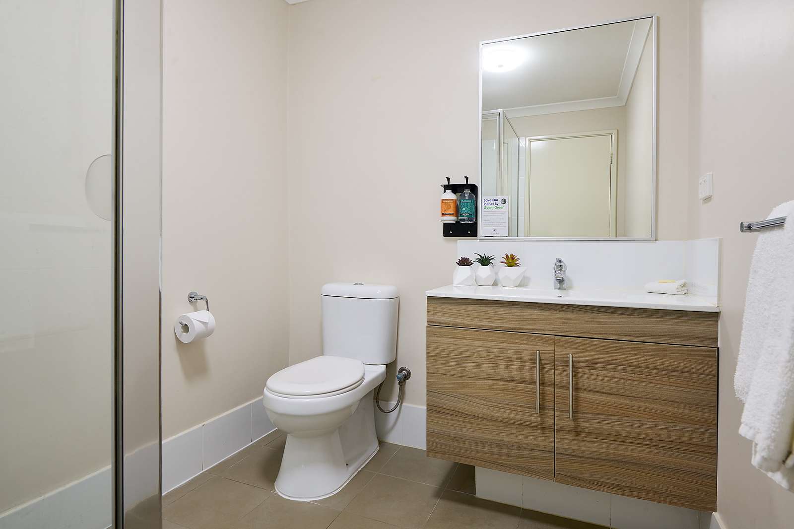 Actual Photos of a 2 Bedroom Apartment Airport Apartments by Vetroblu 286-Airport-Apartments-Pty-Ltd-accomodation-58