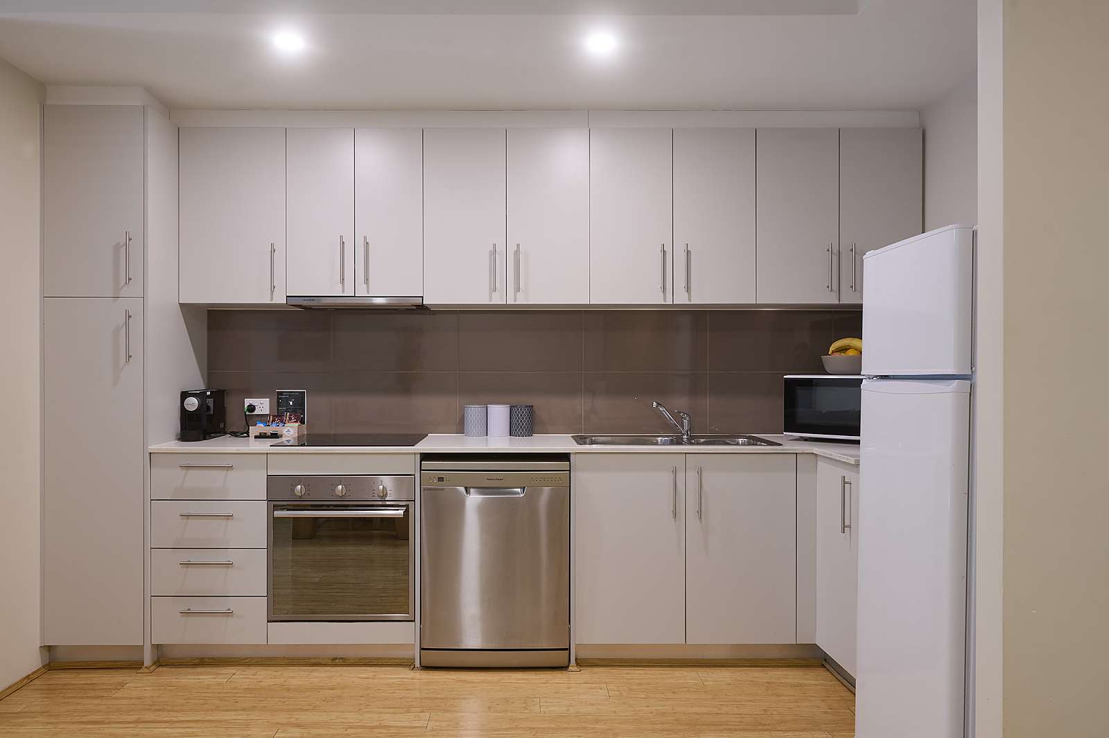 Actual Photos of a 2 Bedroom Apartment Airport Apartments by Vetroblu 286-Airport-Apartments-Pty-Ltd-accomodation-58