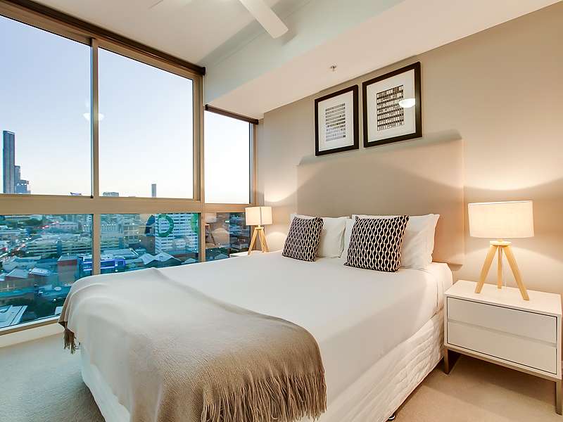 Actual Photos of a 1 Queen Bedroom Alpha Mosaic Hotel 296-Alpha-Mosaic-Brisbane-Pty-Ltd-accomodation-123