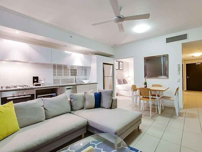 Actual Photos of a 1 Queen Bedroom Alpha Mosaic Hotel 296-Alpha-Mosaic-Brisbane-Pty-Ltd-accomodation-123