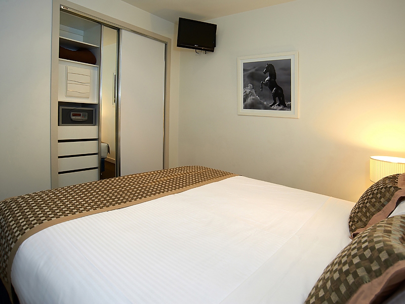 Actual Photos of a One Bedroom Apartment Amity Apartment Hotels South Yarra 221-Letico-Serviced-Apartments-ATF-E-&-M-Discretionary-Trust-accomodation-6