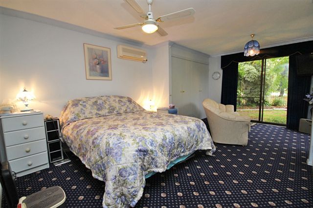 Actual Photos of a TRANQUILITY SPA COTTAGE AROMA AND TRANQUILITY 212-SERENITY-&-TRANQUILITY-HEALTH-CARE-accomodation-Ballarat