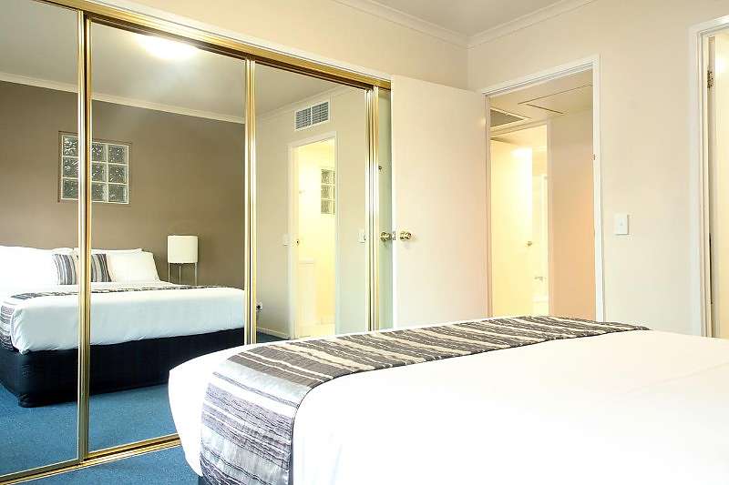 388-HARBOURLIGHT-AUST-PTY-LTD-accomodation-4