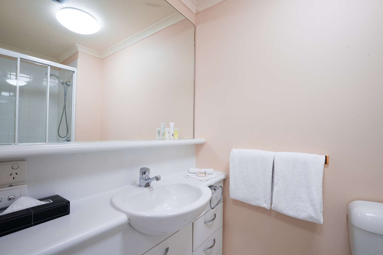 Actual Photos of a STD Arrow on Spencer Harbourlight 388-HARBOURLIGHT-AUST-PTY-LTD-accomodation-4