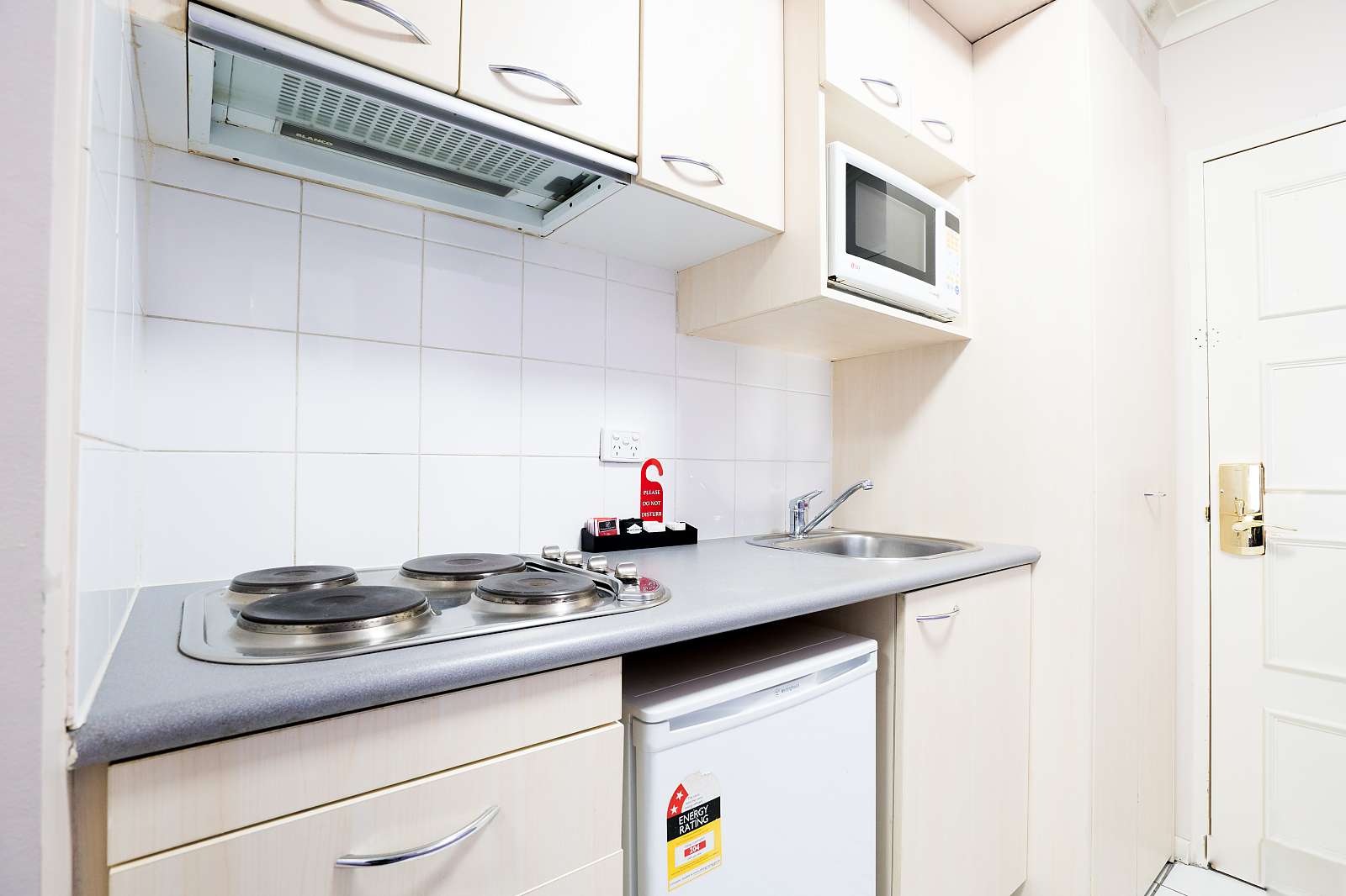 Actual Photos of a STD Arrow on Spencer Harbourlight 388-HARBOURLIGHT-AUST-PTY-LTD-accomodation-4