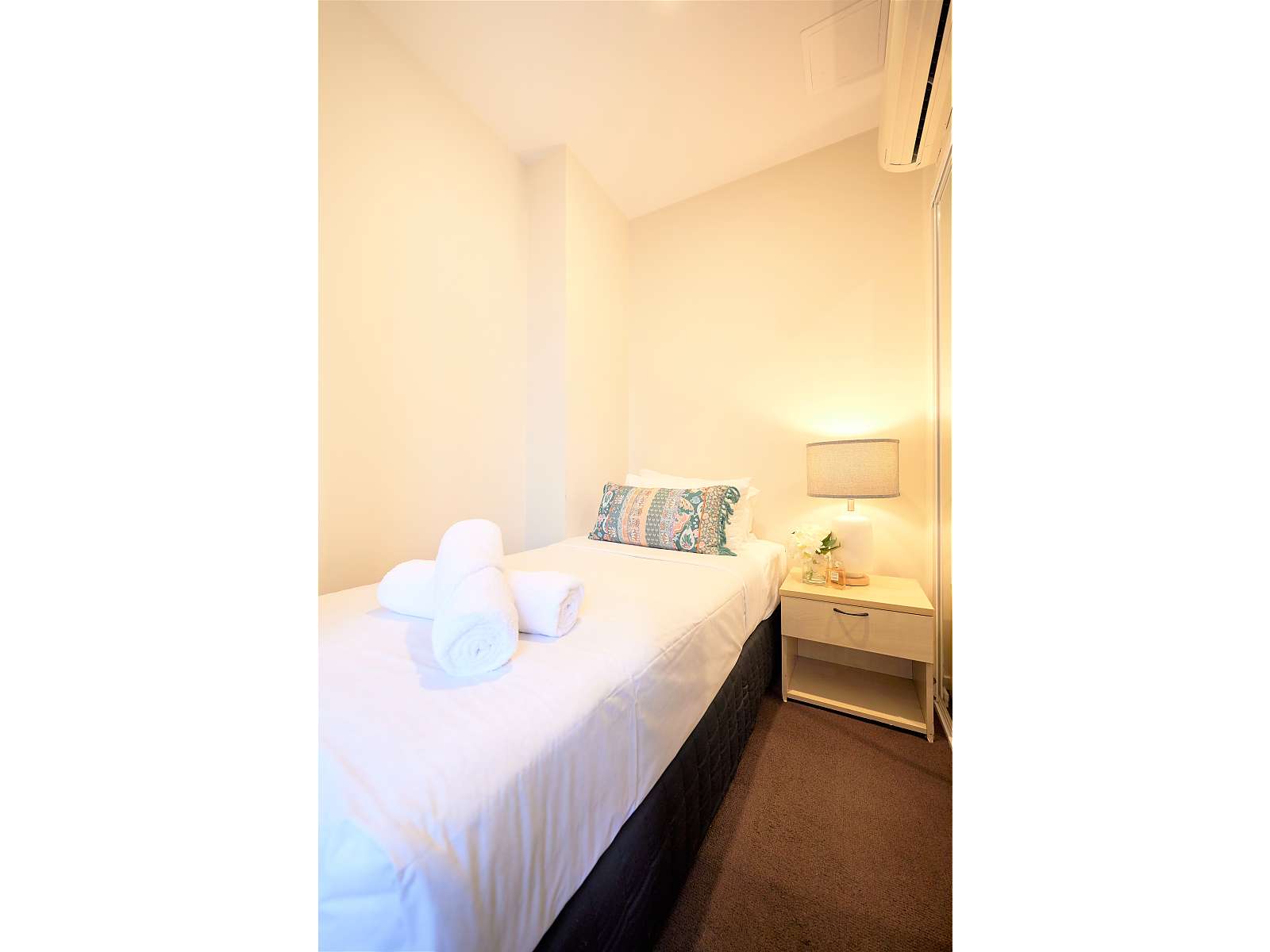 Actual Photos of a Unique Apartment  Arrow On Swanston 376-Arrow-On-Swanston-Pty-Ltd-accomodation-217