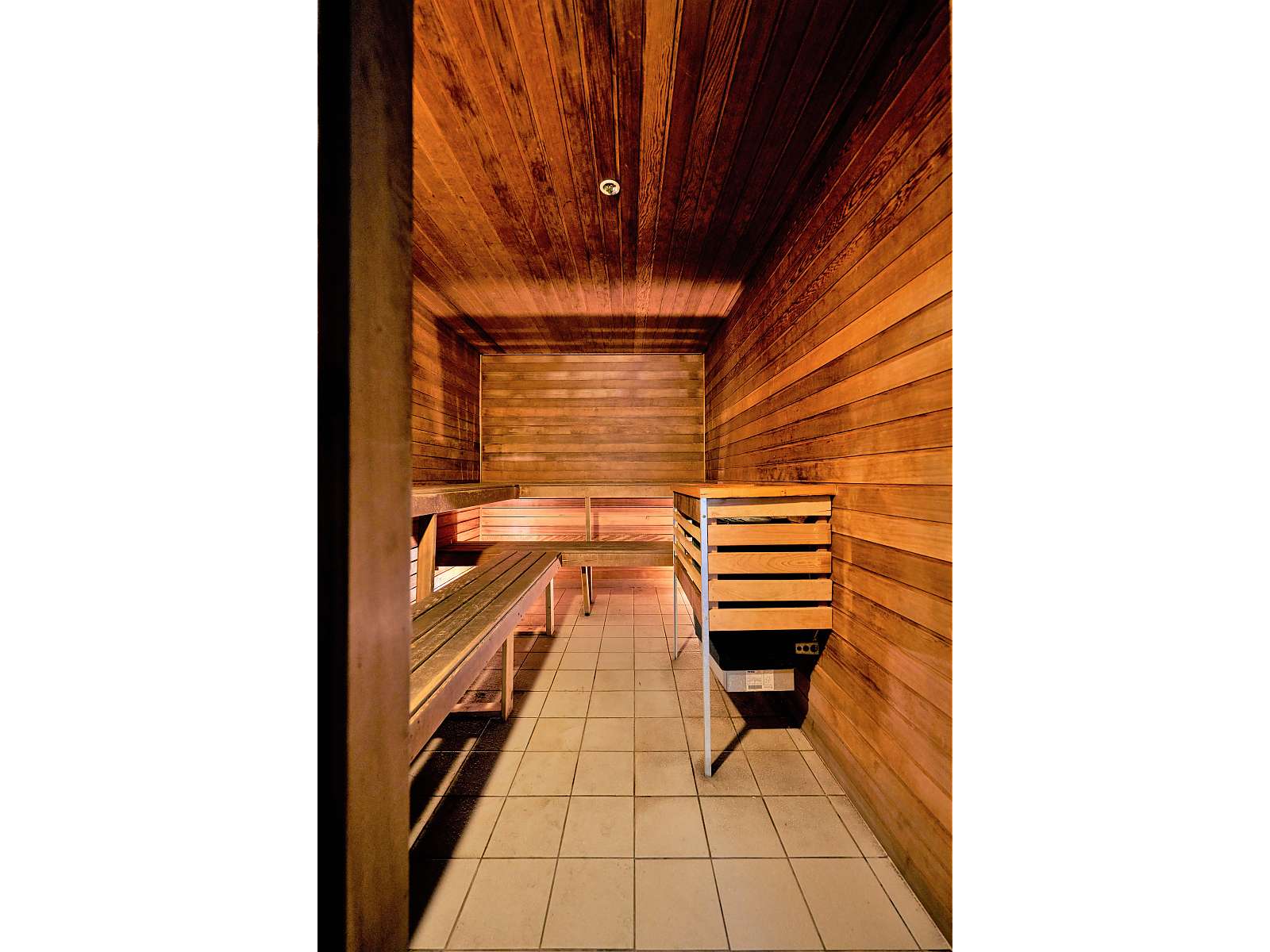 Actual Photos of a 1 King Bed |Single bed| Wifi Arrow On Swanston 376-Arrow-On-Swanston-Pty-Ltd-accomodation-217