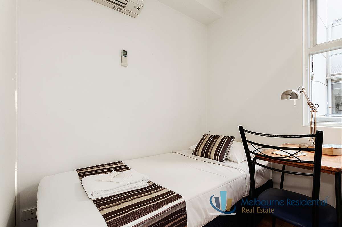 Actual Photos of a Apt 879 | 2 Storey 2 Bedroom Arrow On Swanston 376-Arrow-On-Swanston-Pty-Ltd-accomodation-217