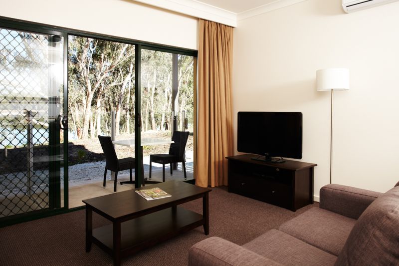 Actual Photos of a 2 bedroom apartment Clare Valley Apartments 147-Clare-Country-Club-accomodation-