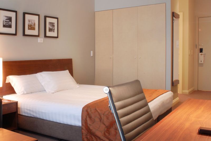 Actual Photos of a One Bedroom Suite Clarion Suites Gateway 169-Clarion-Suites-Gateway--accomodation-Melbourne-CBD