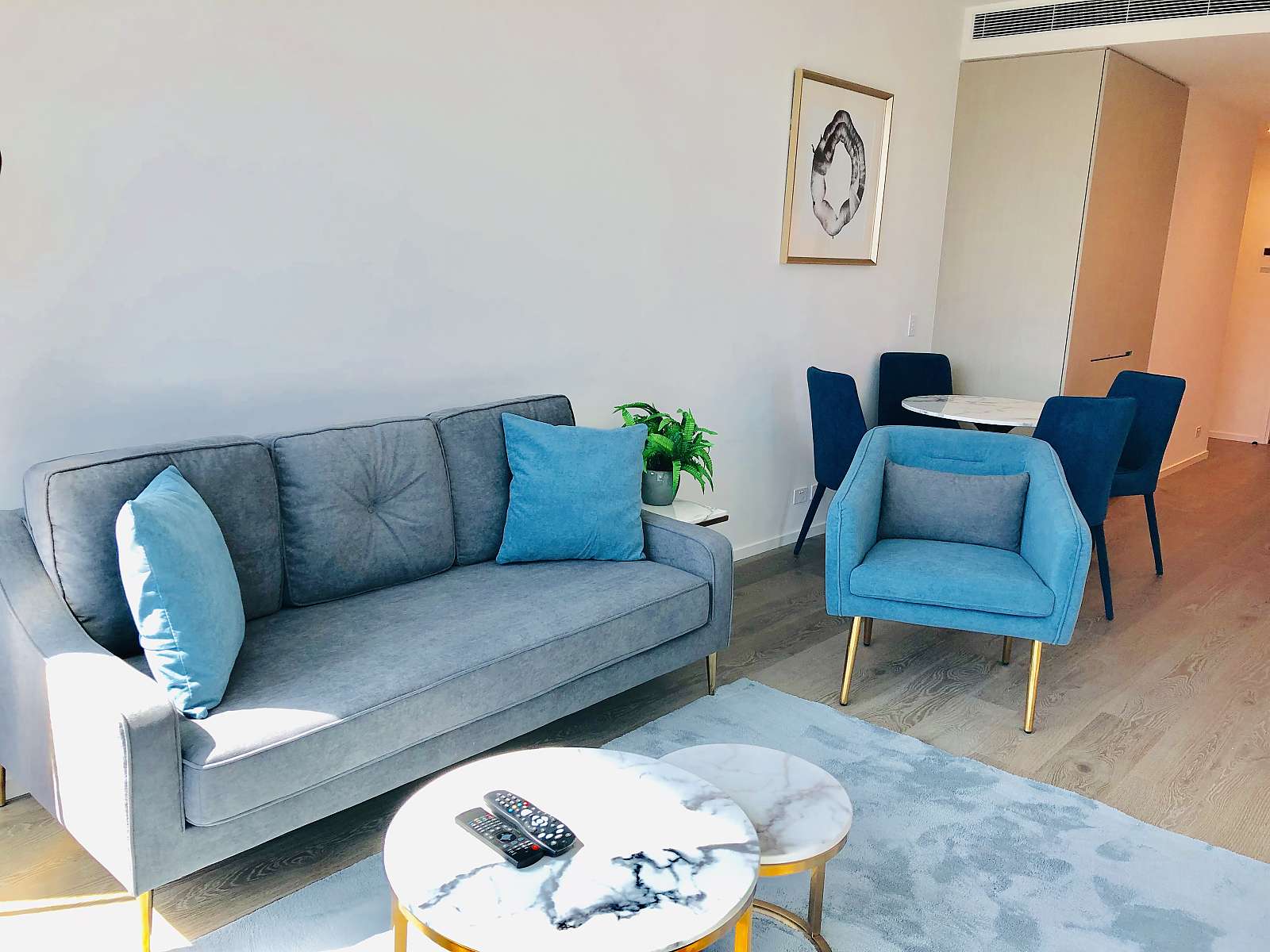 Actual Photos of a 2 Bedroom CLLIX Australia 108 Apartments 486-Song-Properties-accomodation-3