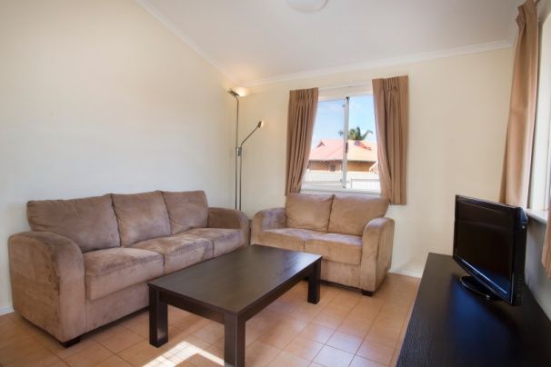 Actual Photos of a 2 Bedroom Discovery Parks - Kalgoorlie 204-Discovery-Holiday-Parks-accomodation-Kalgoorlie