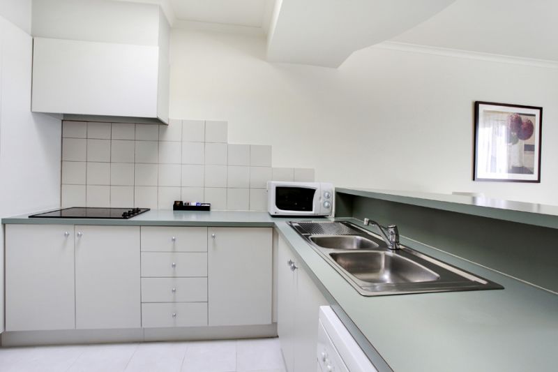 Actual Photos of a 1 Bedroom Apartment Fitzroy Gardens Residence 49-Jade-Hospitality-Pty-Ltd-accomodation-24