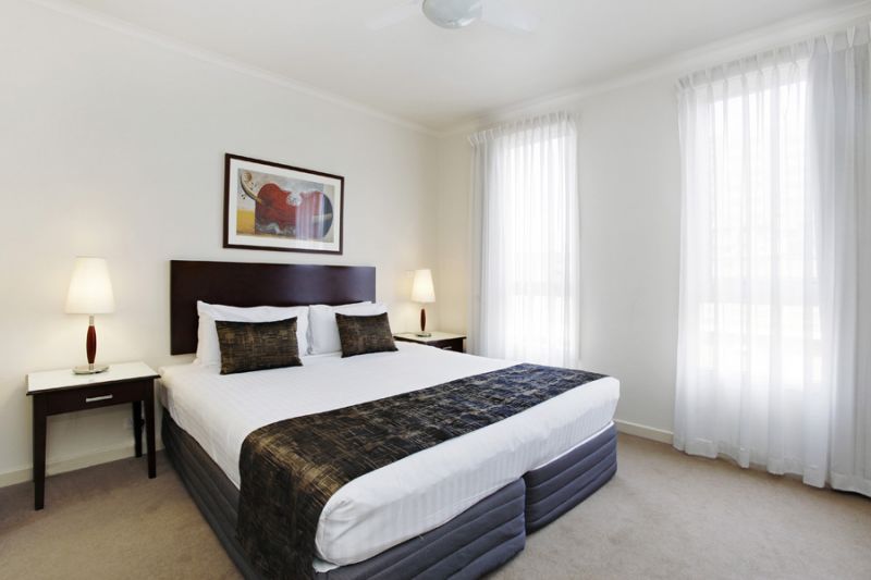Actual Photos of a 2 Bedroom Apartment Fitzroy Gardens Residence 49-Jade-Hospitality-Pty-Ltd-accomodation-24