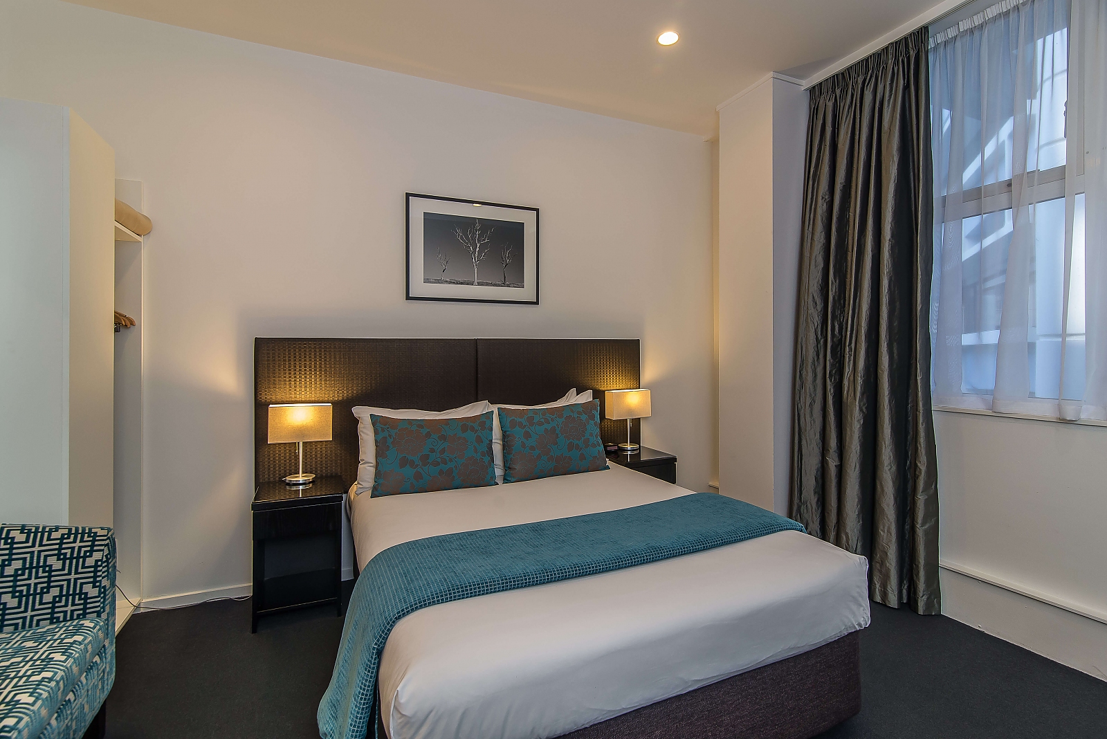 Actual Photos of a Studio Apartment Gilmer Apartment Hotel 226-Rata-Road-Holdings-LTD-accomodation-15