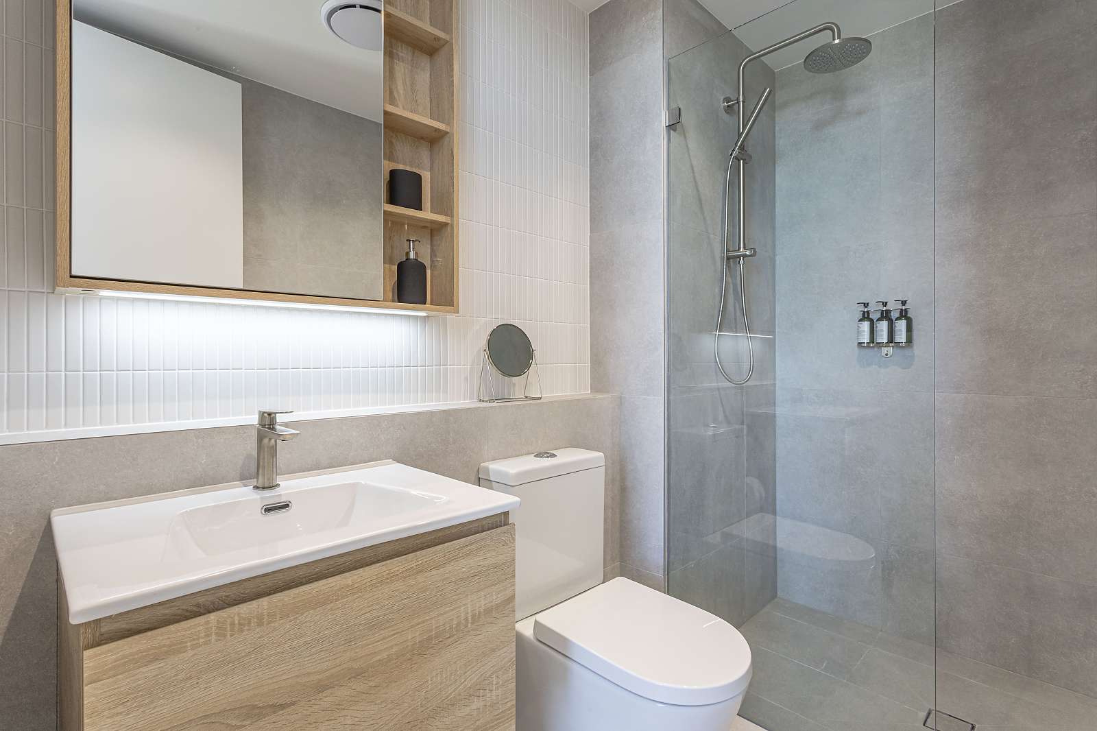 Actual Photos of a Premium Two Bedroom Apartment Kula Wollongong 497-Kula-Wollongong-accomodation-293