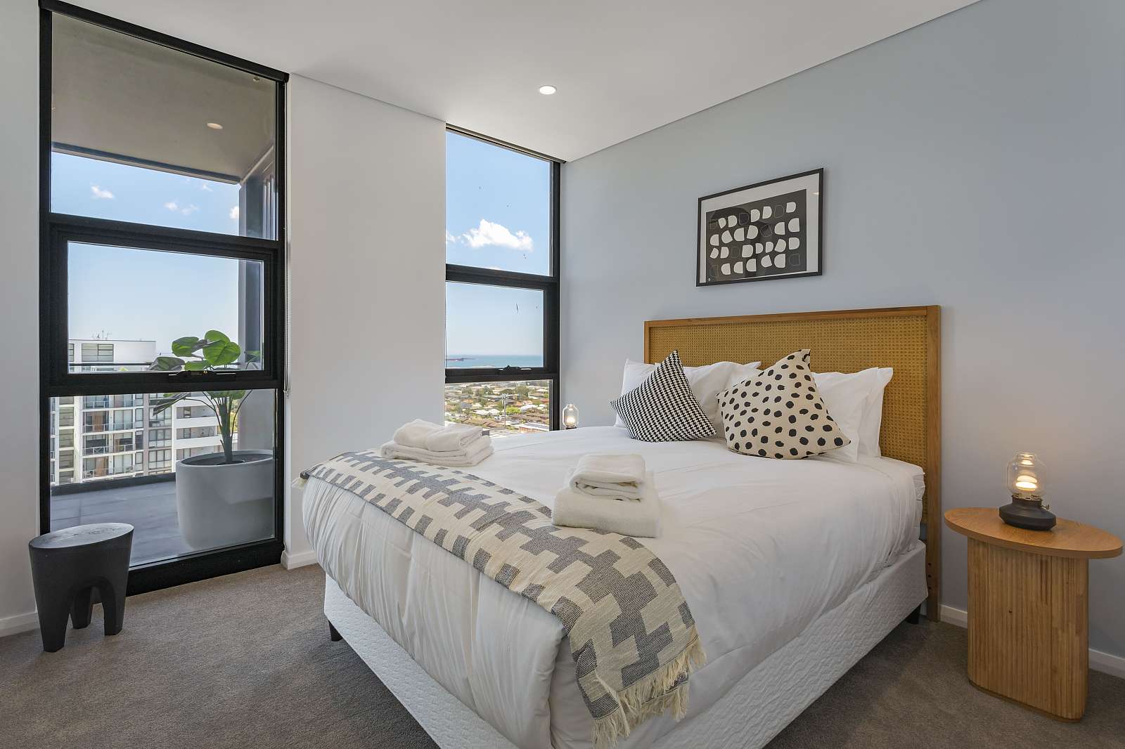 Actual Photos of a Premium Three Bedroom Apt Kula Wollongong 497-Kula-Wollongong-accomodation-293