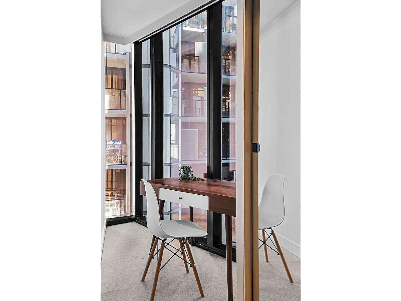 Actual Photos of a 2 Bed 1 Bath | Standard La Trobe Residences 551-Live-Luxe-Pty-Ltd-accomodation-8