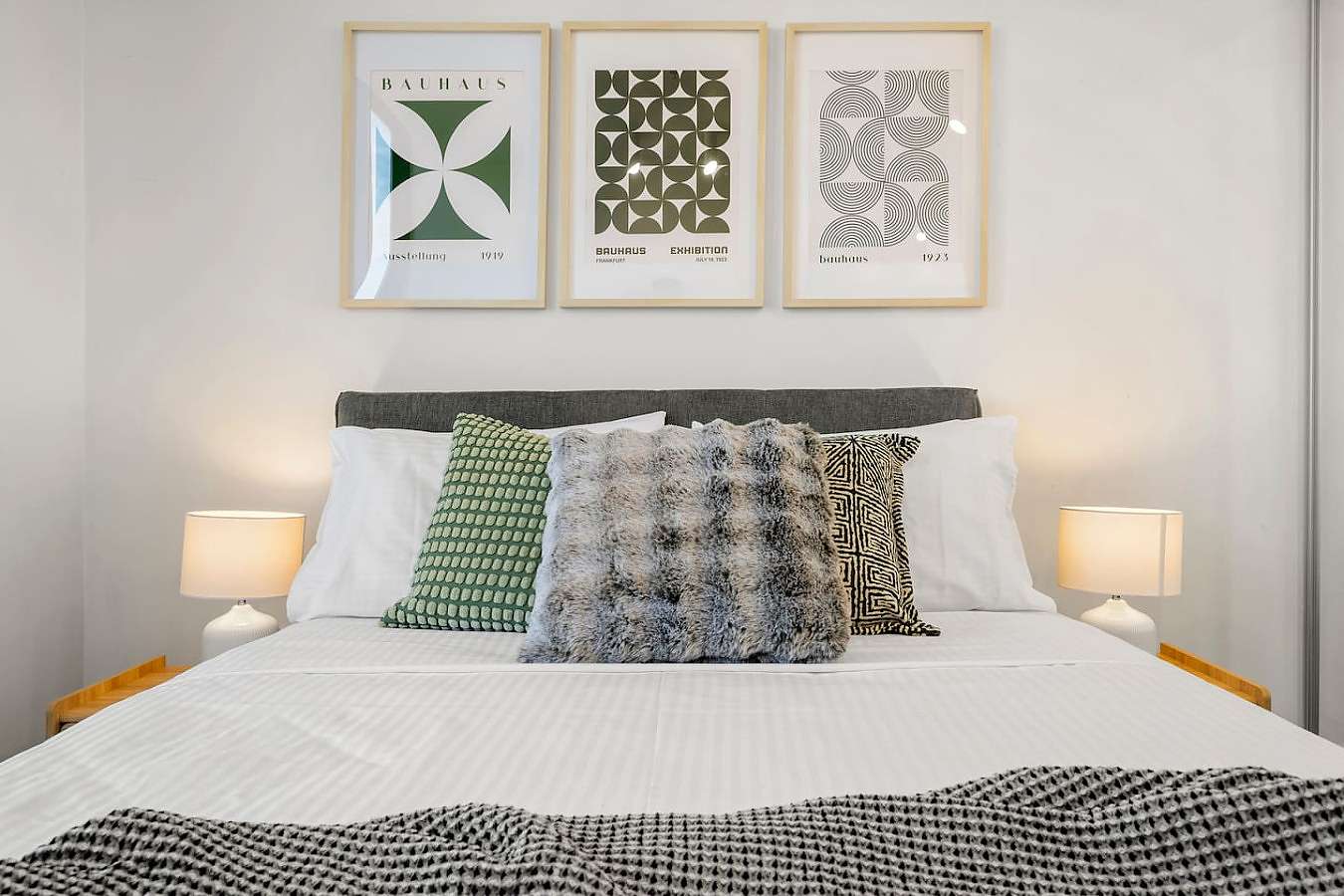 Actual Photos of a 2 Bed 2 Bath | Superior La Trobe Residences 551-Live-Luxe-Pty-Ltd-accomodation-8
