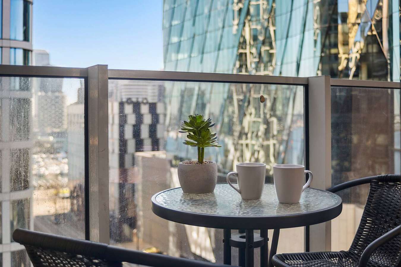 La Trobe Residences - 2 Bed 2 Bath | City View  Apartment