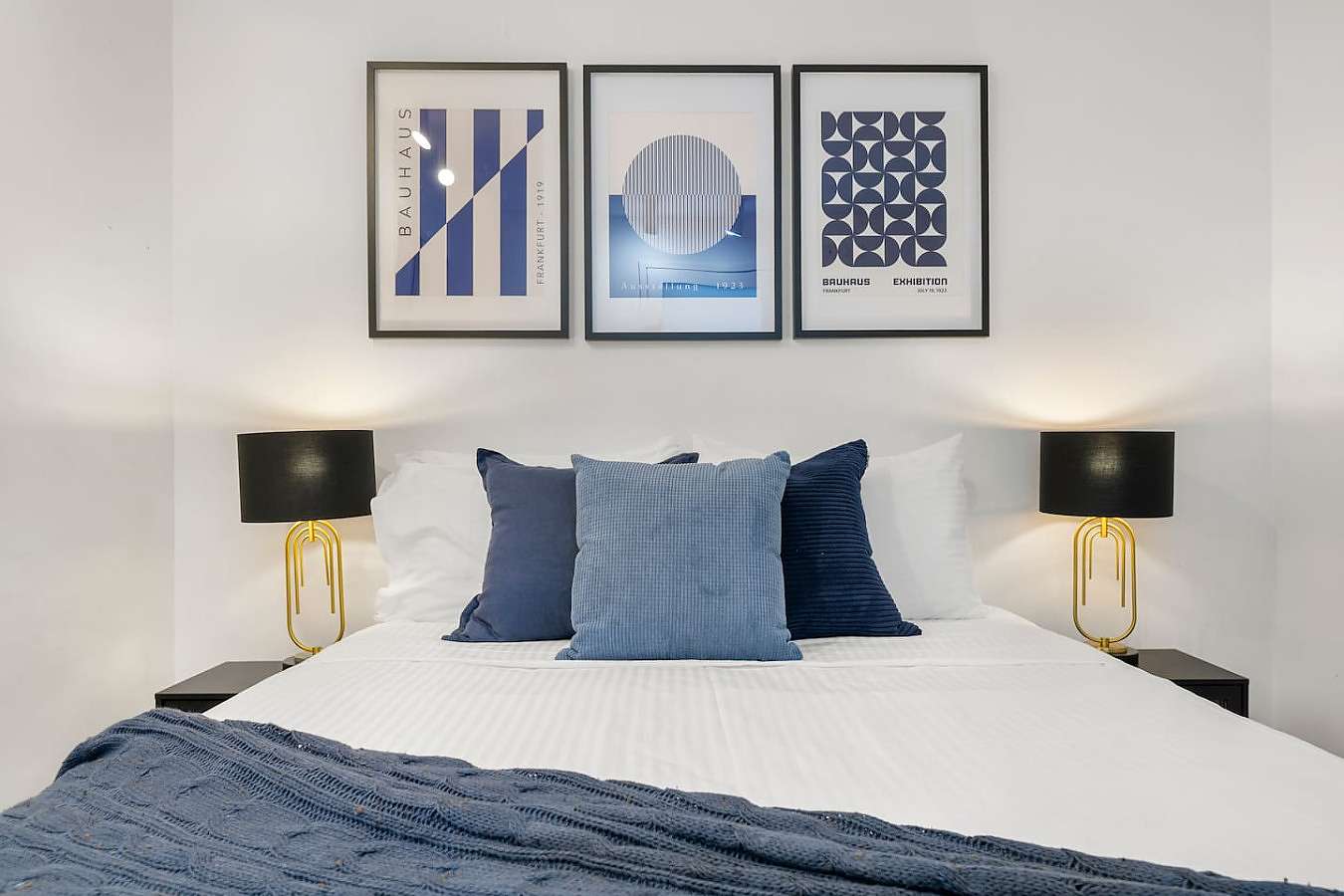 La Trobe Residences - 2 Bed 2 Bath | Superior  Apartment