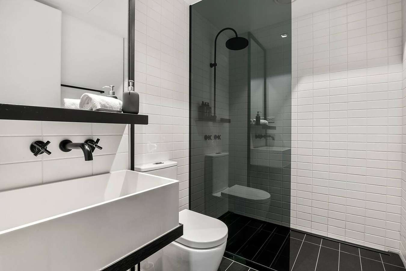 La Trobe Residences - 2 Bed 2 Bath | City View  Apartment