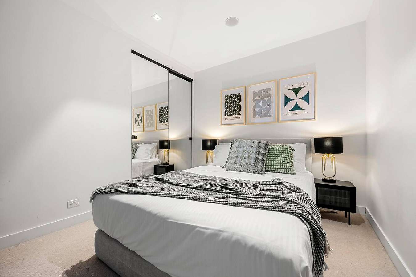 Actual Photos of a 2 Bed 1 Bath | Deluxe Balcony La Trobe Residences 551-Live-Luxe-Pty-Ltd-accomodation-8