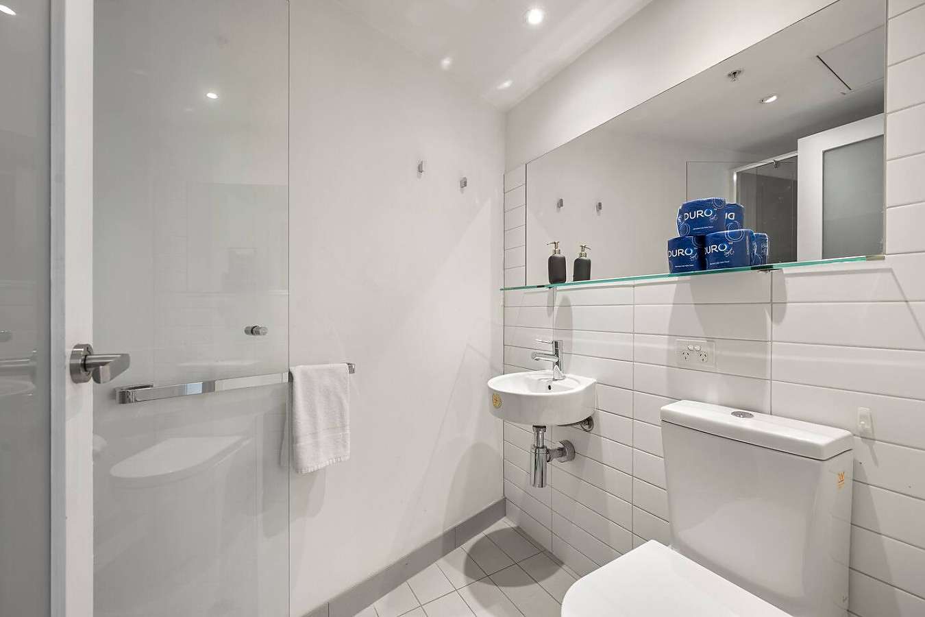 La Trobe Residences - 2 Bed 2 Bath | Superior  Apartment