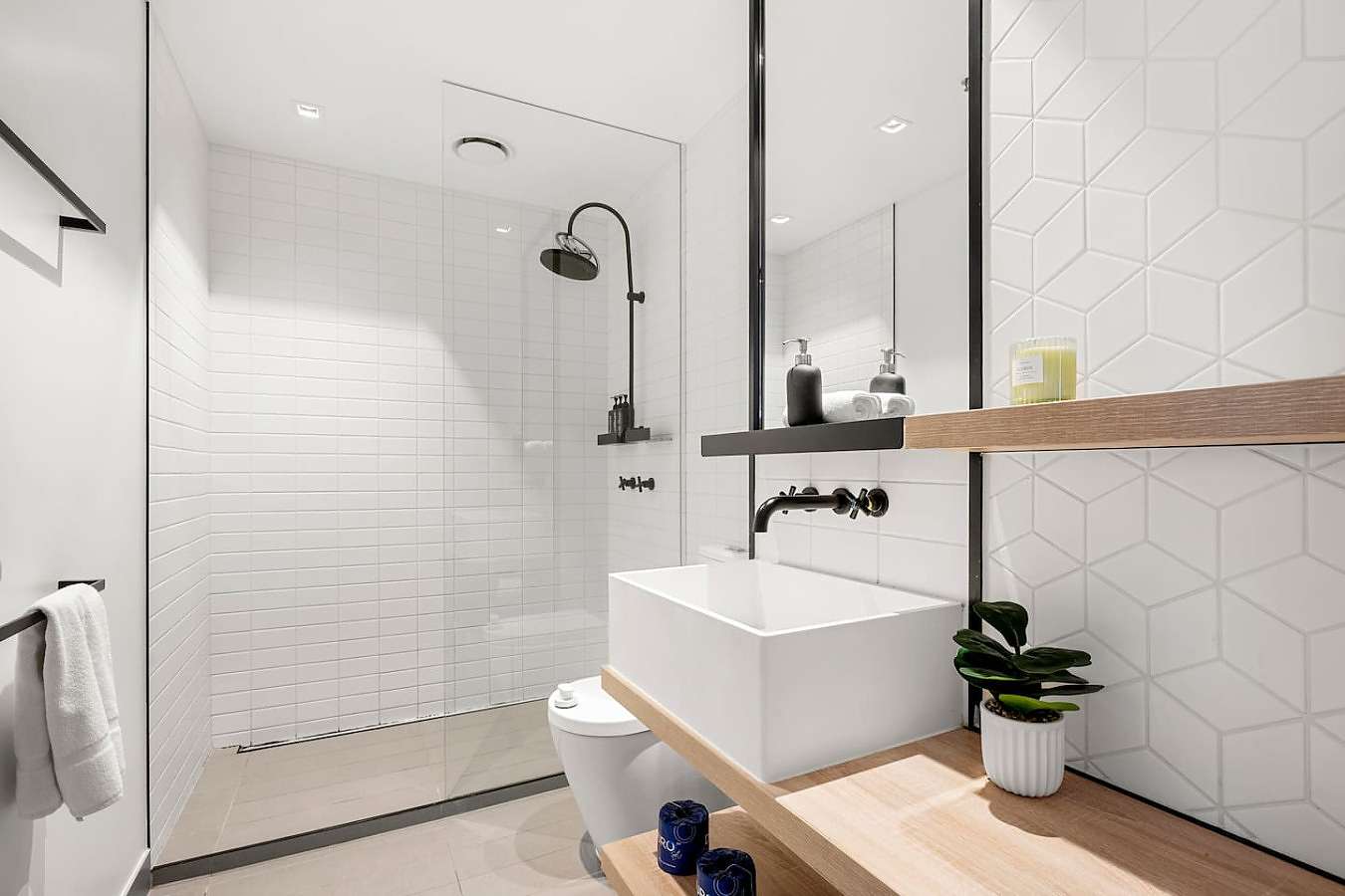 Actual Photos of a 2 Bed 1 Bath | Deluxe Balcony La Trobe Residences 551-Live-Luxe-Pty-Ltd-accomodation-8