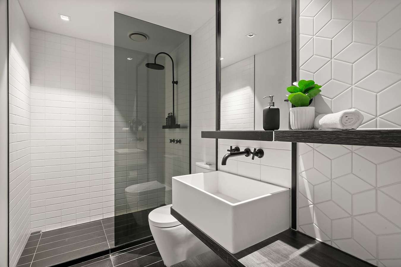 La Trobe Residences - 2 Bed 1 Bath | Family  Apartment