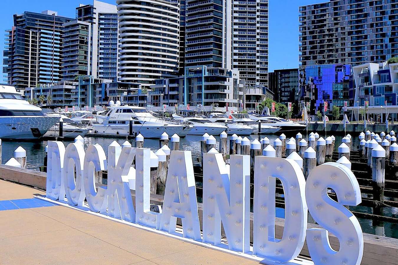 Actual Photos of a 2 Bed 1 Bath | Standard La Trobe Residences 551-Live-Luxe-Pty-Ltd-accomodation-8