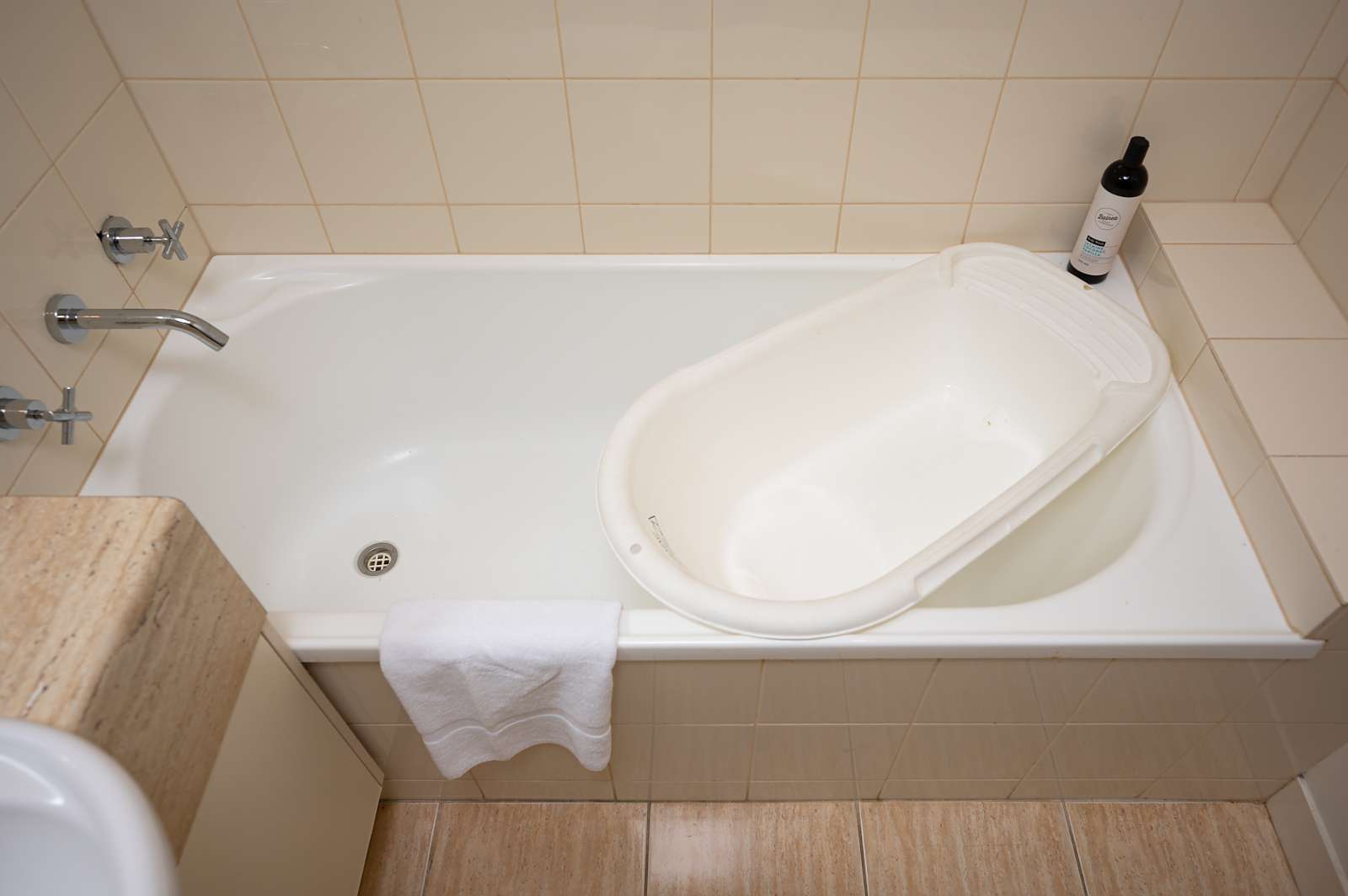 MainStay Suites Kew- -   Furnished Apartment