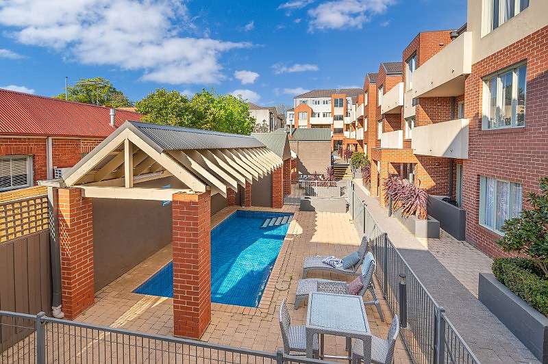 427-Kew-Junction-Residences-accomodation-31