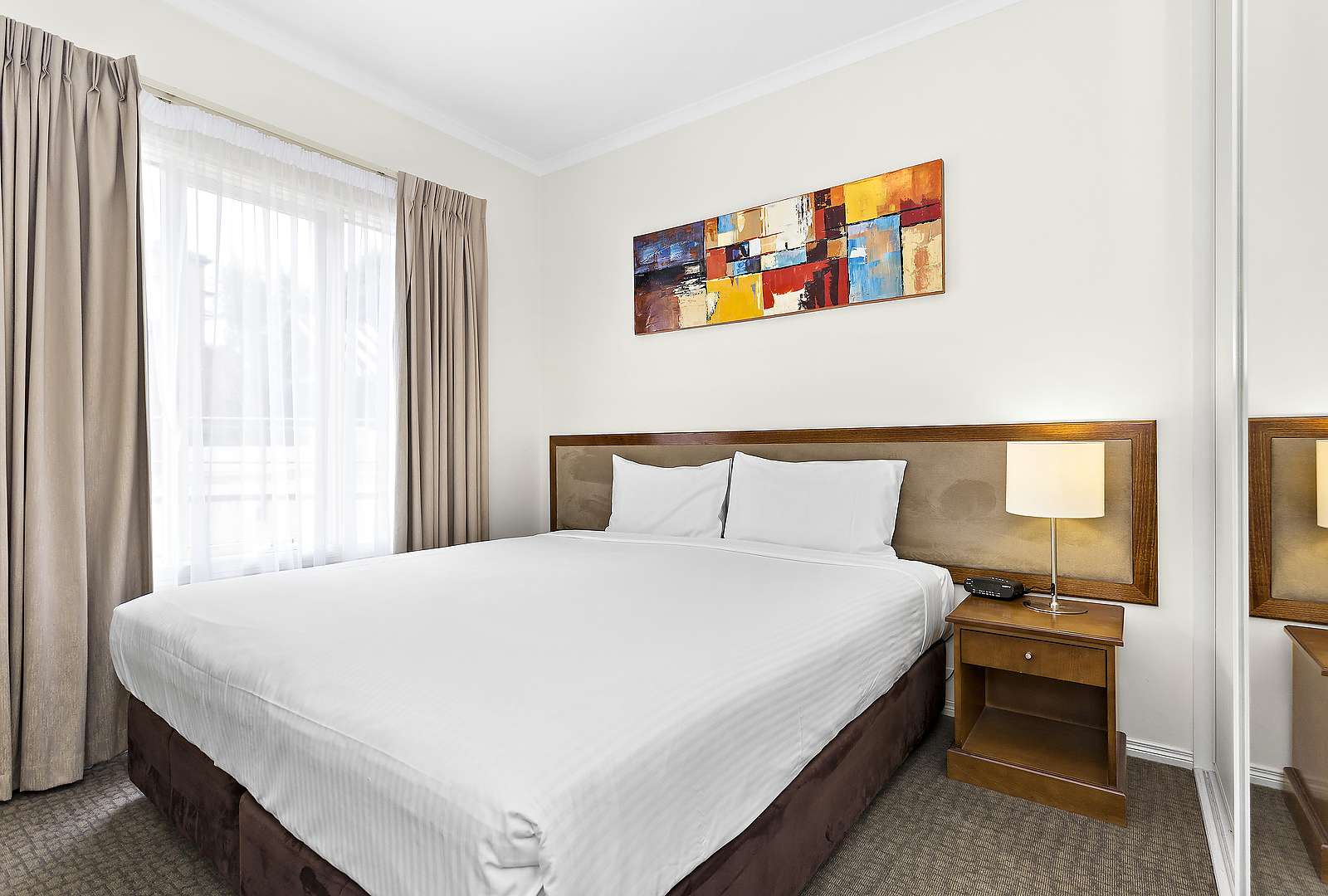 MainStay Suites Kew- -   Furnished Apartment