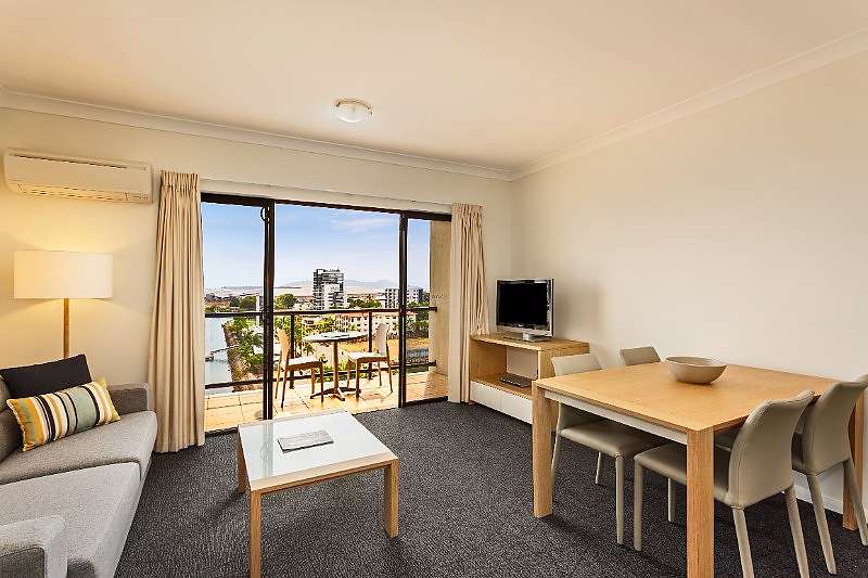 448-Aligned-Corporate-Residences-Townsville-accomodation-250
