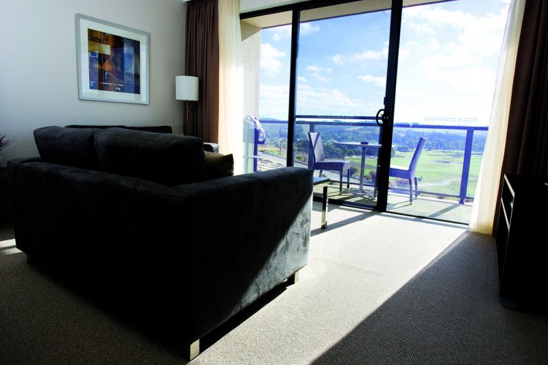 Actual Photos of a 2 Bedroom Apartment McCracken Apartments 143-McCracken-Country-Club-Pty-Ltd-accomodation-