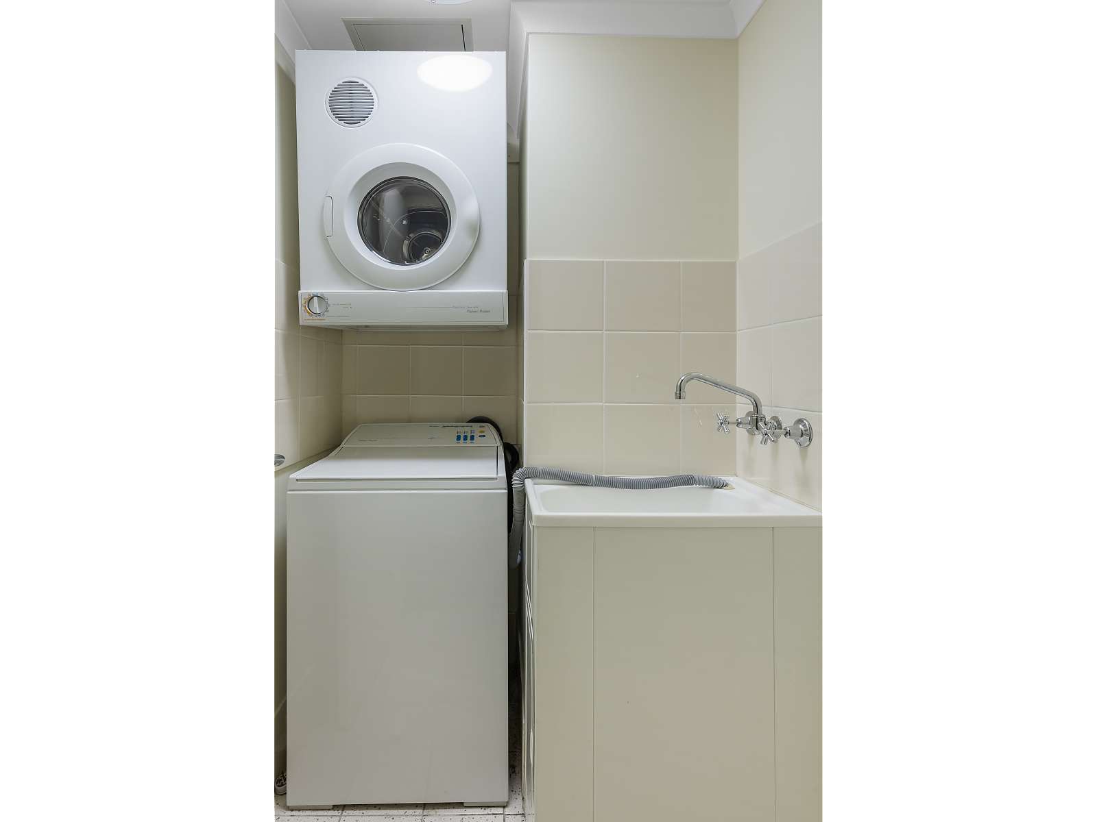 Actual Photos of a Two Bedroom | Queen and King Nesuto Canberra Apartment Hotel 323-Waldorf-Apartment-Hotel-Canberra-Pty-Ltd-accomodation-82