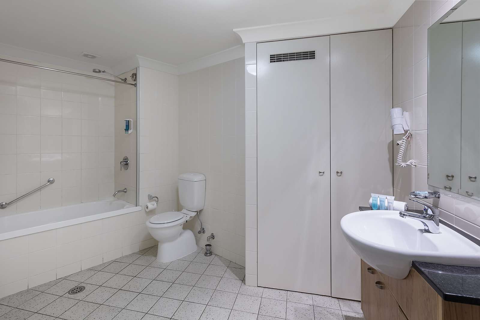 Actual Photos of a Two Bedroom | Queen and King Nesuto Canberra Apartment Hotel 323-Waldorf-Apartment-Hotel-Canberra-Pty-Ltd-accomodation-82