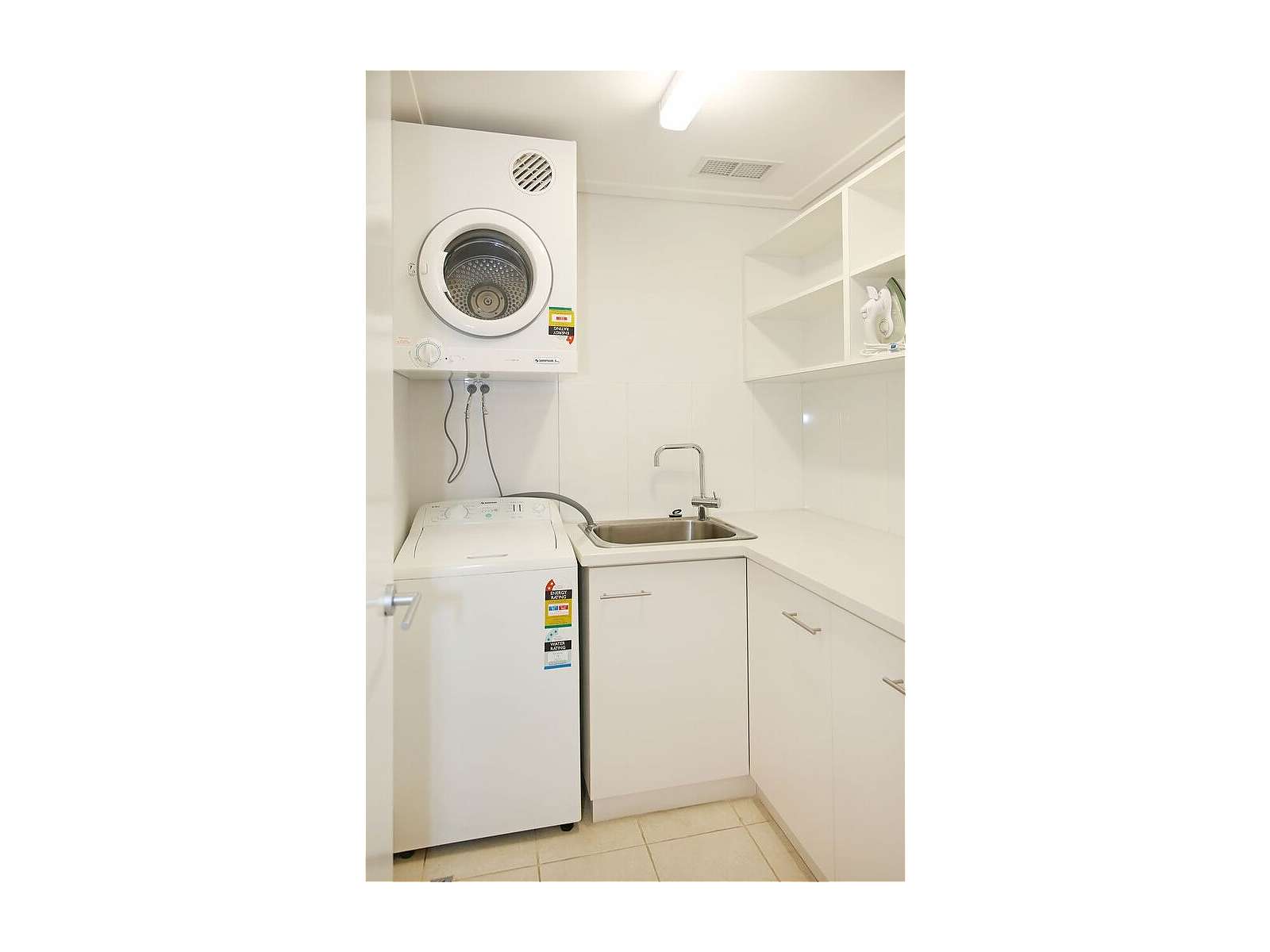 Actual Photos of a 3Bedroom Apartment | King Nesuto Geraldton Apartment Hotel 220-Waldorf-Geraldton-Serviced-Apartments-accomodation-Geraldton