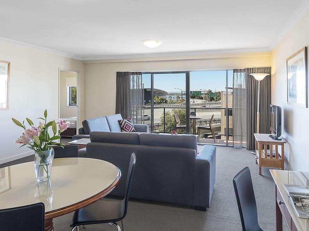 Actual Photos of a 2 Bedroom 1 Bathroom Nesuto Mounts Bay Perth 114-Mounts-Bay-Waters-Apartment-Hotel-Pty-Ltd-accomodation-258