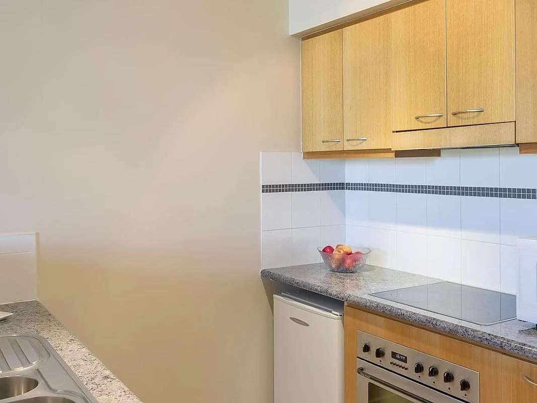 Actual Photos of a 1 Bedroom 1 Bathroom Nesuto Mounts Bay Perth 114-Mounts-Bay-Waters-Apartment-Hotel-Pty-Ltd-accomodation-258