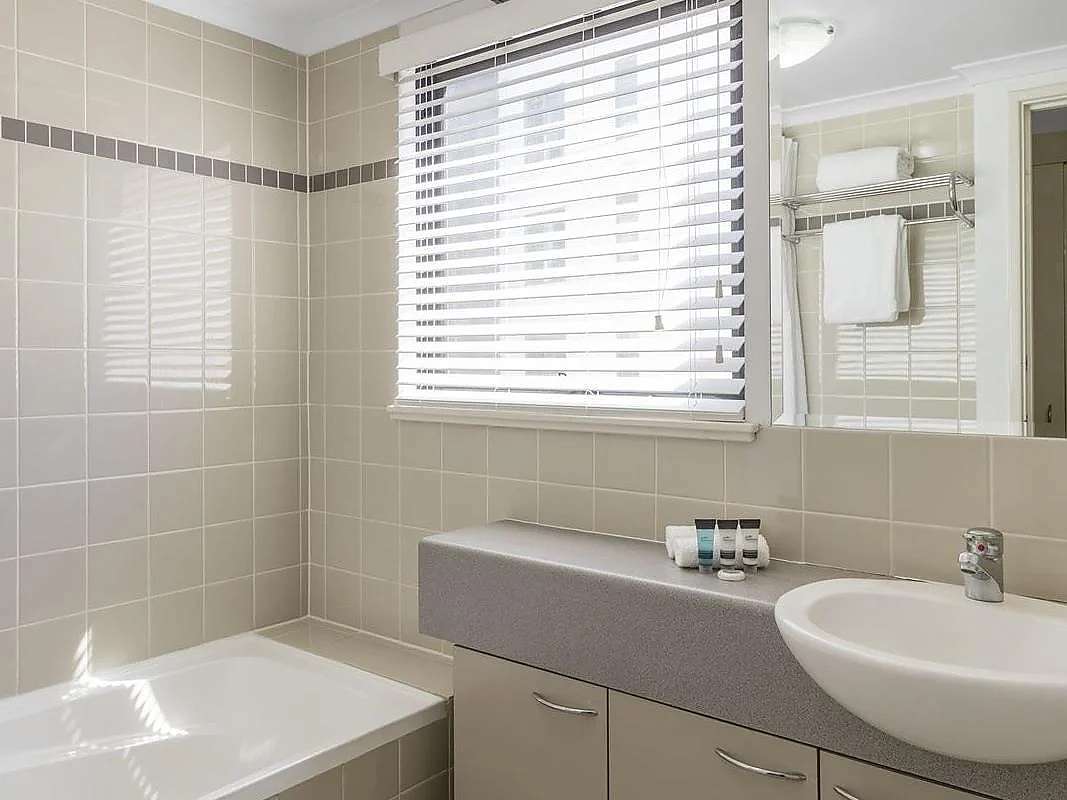 Actual Photos of a 2 Bedroom 1 Bathroom Nesuto Mounts Bay Perth 114-Mounts-Bay-Waters-Apartment-Hotel-Pty-Ltd-accomodation-258
