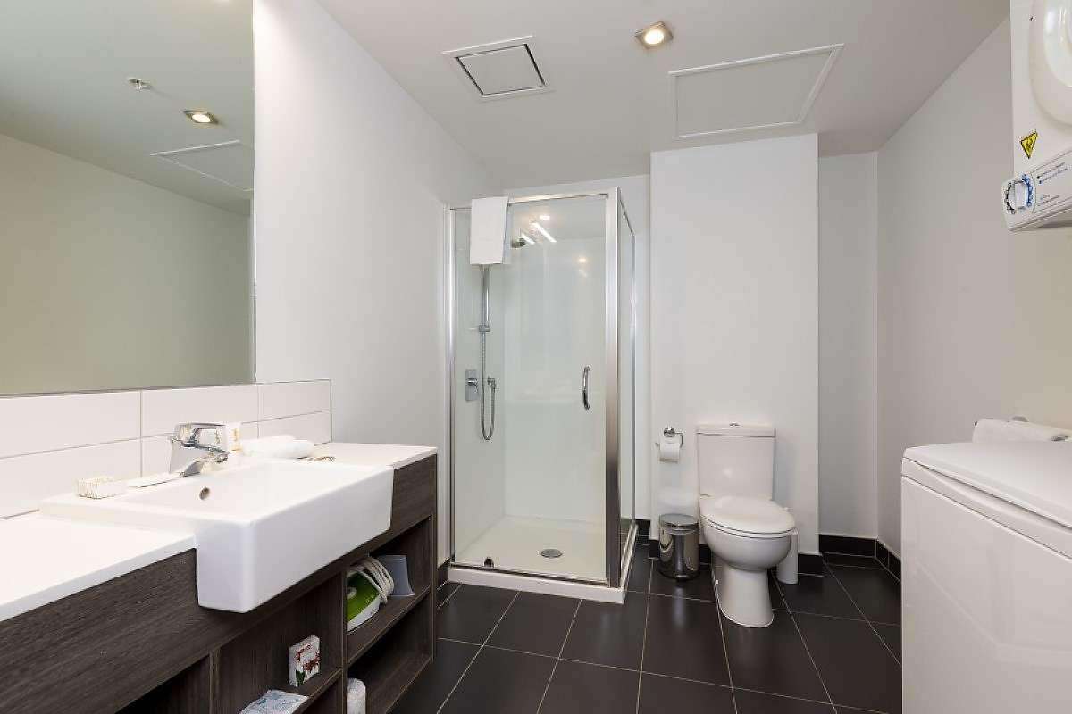 Actual Photos of a 2 Bedroom Apartment | Balcony Nesuto Stadium Hotel and Apartments 309-Waldorf-Stadium-Apartment-Hotel-accomodation-Auckland-CBD