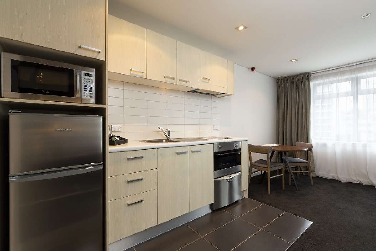 Actual Photos of a Studio | Queen Nesuto Stadium Hotel and Apartments 309-Waldorf-Stadium-Apartment-Hotel-accomodation-Auckland-CBD