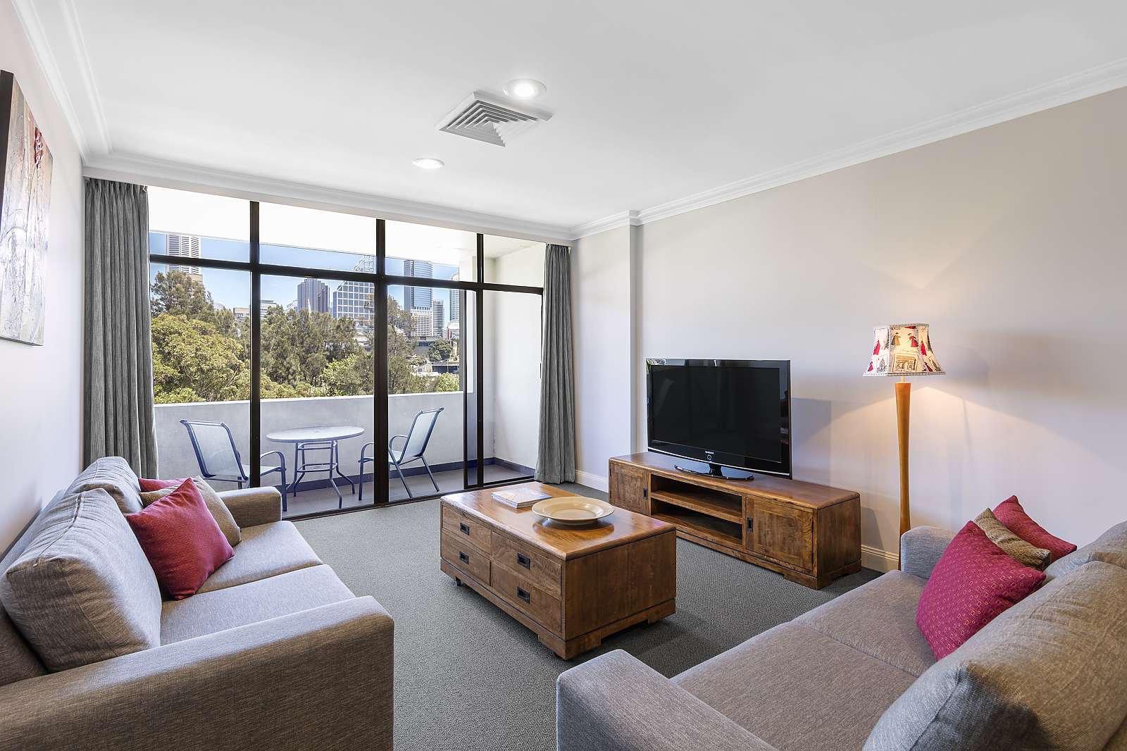 Actual Photos of a 2 Bedroom Apartment | Double Nesuto Woolloomooloo Sydney Apartment Hotel 322-Waldorf-Australia-Group-accomodation-192