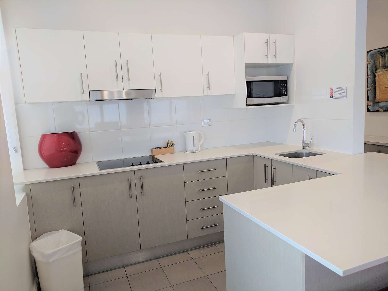 Actual Photos of a 1 Bedroom Apartment | King Nesuto Woolloomooloo Sydney Apartment Hotel 322-Waldorf-Australia-Group-accomodation-192